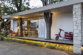 Casa da árvore vista externa noite